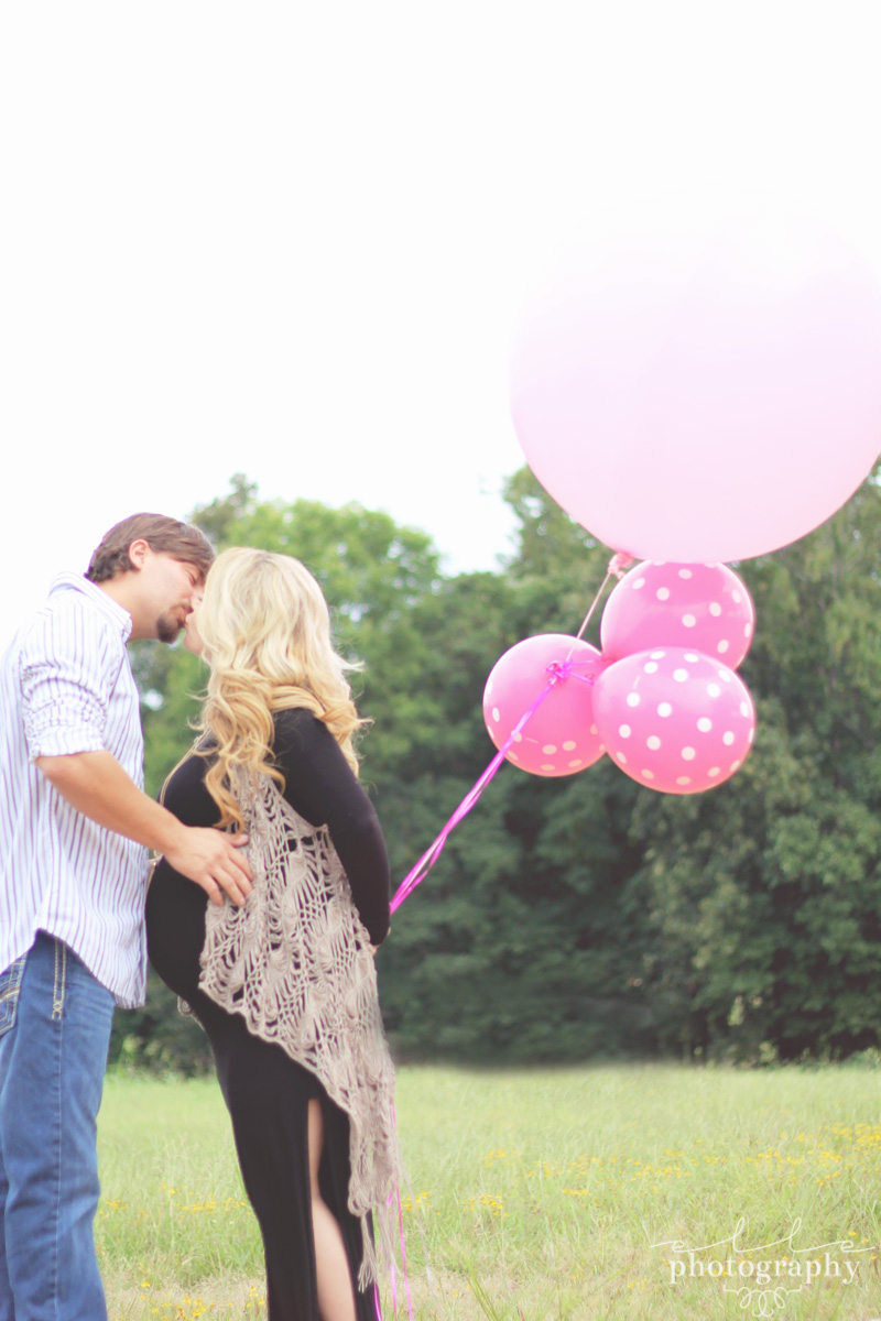 Dunning Maternity Photos : It's A Girl! - Airelle Snyder